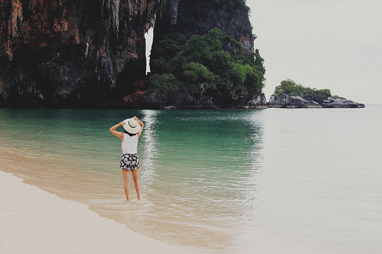 Thailand-Paradise-Blue-Water